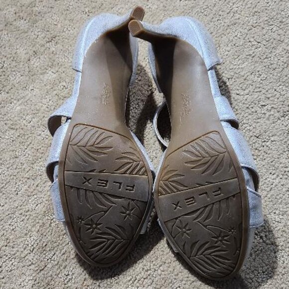 Life Stride Mega Strappy Open=toe heels silver metallic - Picture 7 of 9